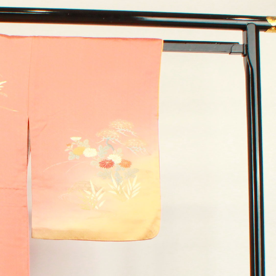 Homongi, pure silk, lined, length 161cm, sleeve length 63cm, coral color, Kyo-Yuzen, chrysanthemum, pine, A rank, orange, 1112002913426