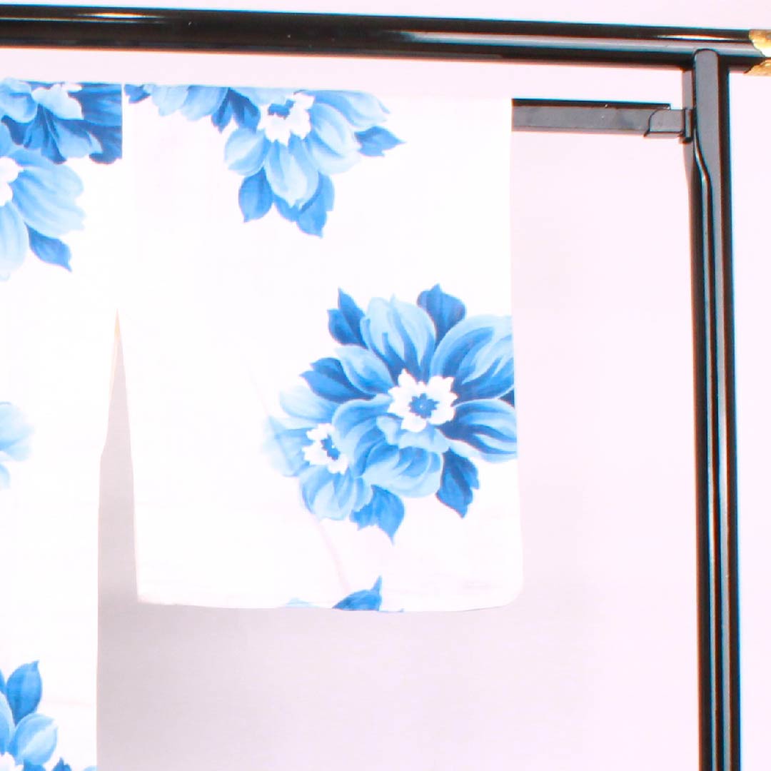 浴衣 乳白色色 花模様 木綿 Sランク 単衣 身丈161.5cm 裄丈66.5cm 白系 1118004292411