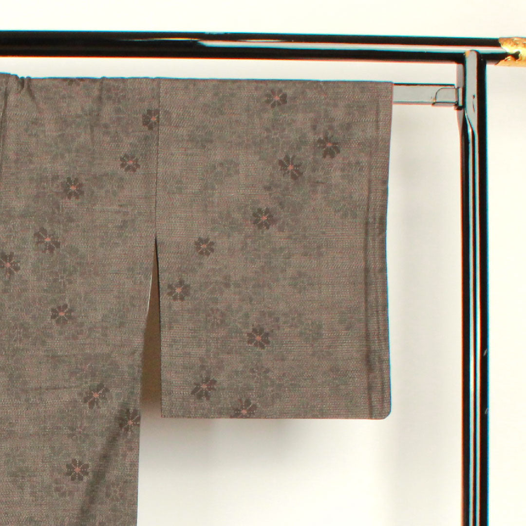 紬 身丈158.5cm 裄丈64cm 墨色 亀甲 花模様 正絹 Sランク 袷 グレー系 1116001872322