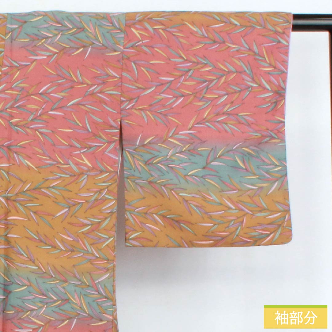 小紋 ポリエステル 身丈164.5cm 裄丈67cm 袷 長春色(ちょうしゅんいろ) 猟虎色(らっこいろ) 藍砥茶色(あいとのちゃいろ) 笹 横段 Sランク グラデーション系 1115006252499