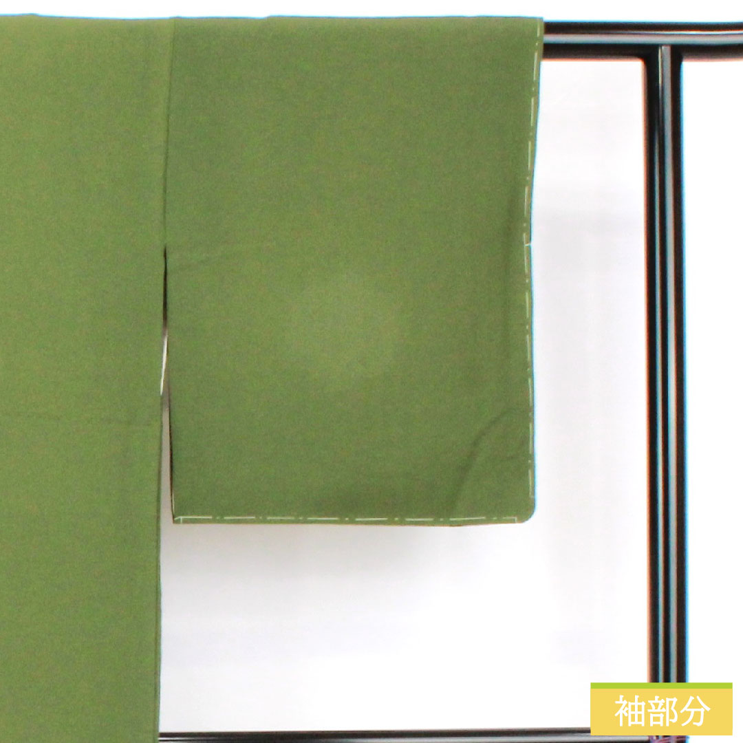 色無地 正絹 身丈157.5cm 裄丈67cm 青丹色(あおにいろ) 素無地 一つ紋 糸輪に違い鷹の羽 袷 Aランク 緑系 1114002113319