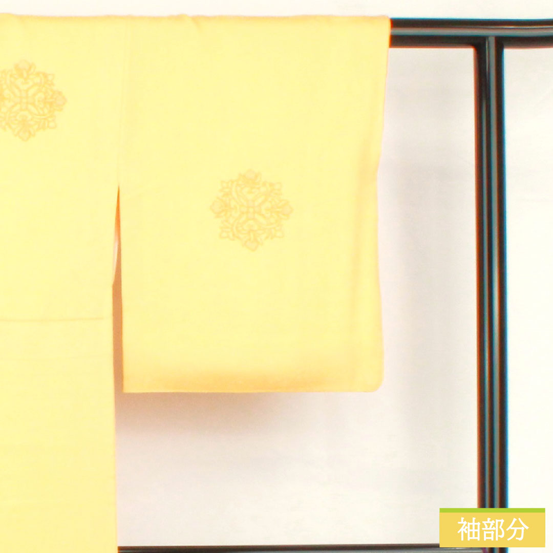Homongi, pure silk, lined, length 159.5cm, sleeve length 61cm, light tangerine color, Sagara embroidery, floral pattern, one crest, quince, S rank, yellow, 1112005082323