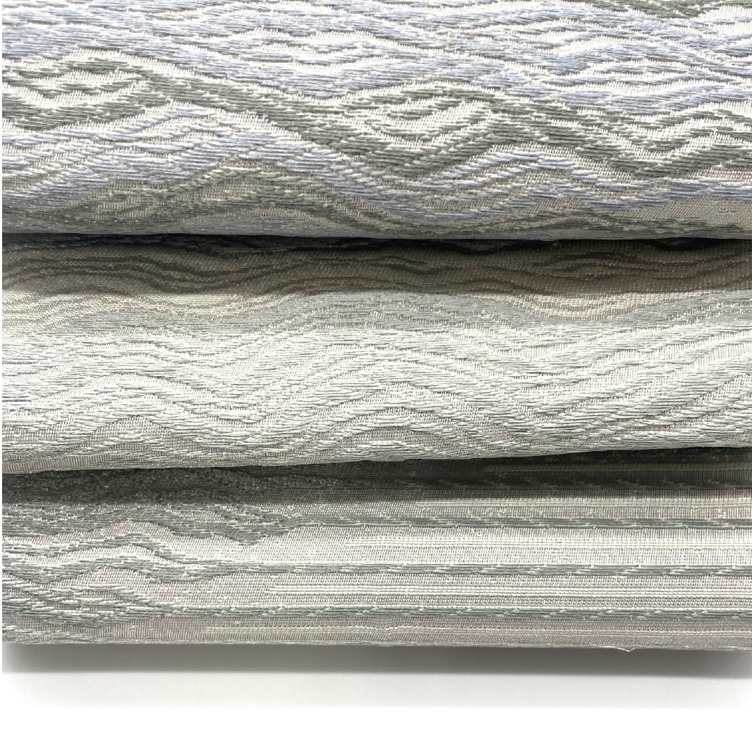 (未仕立)半幅帯 ポリエステル 帯丈412cm 蝋色(ろういろ) 縞 破線 ストライプ グレー系 Sランク 1125001612422