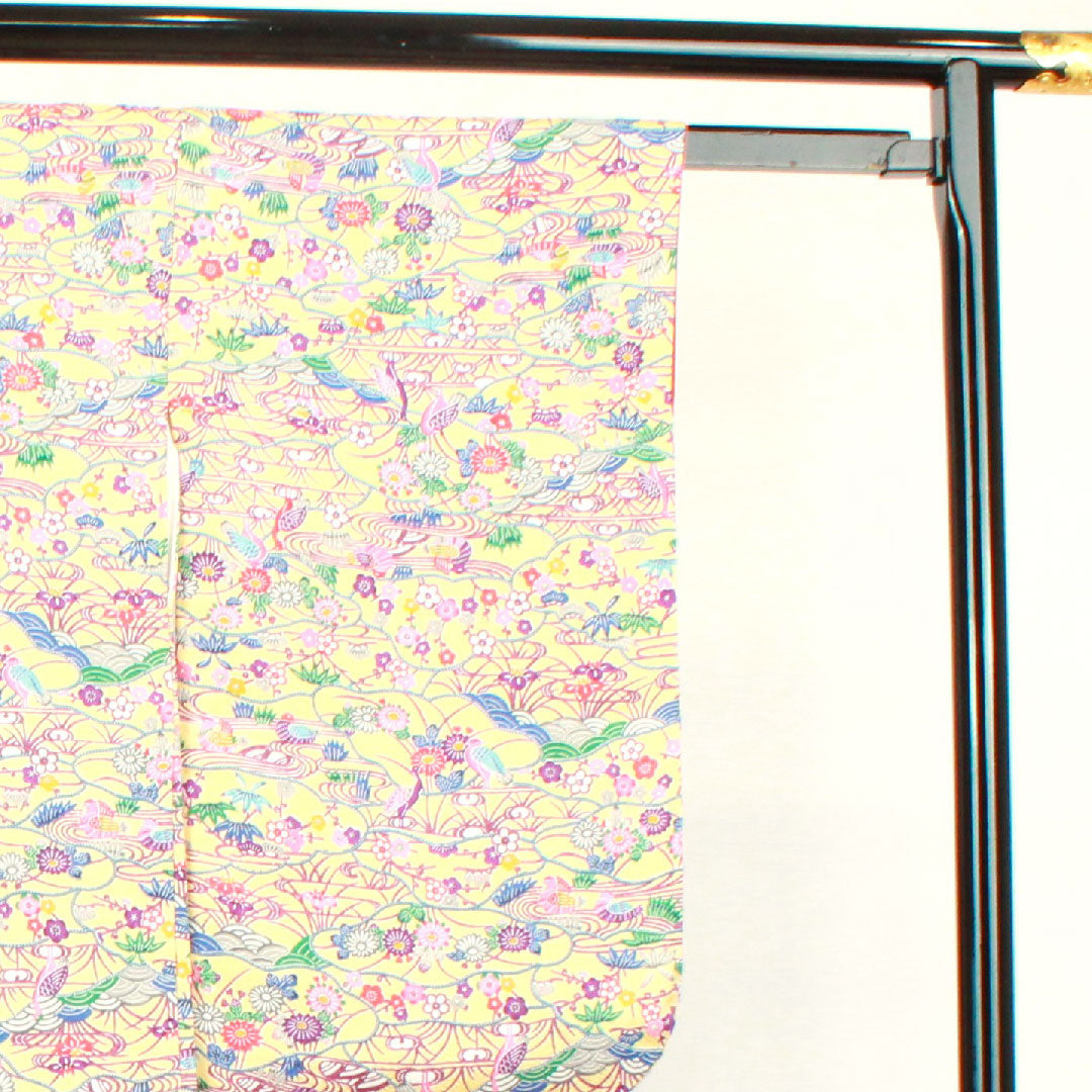 小紋 身丈161.5cm 裄丈65cm 袷 しつけ糸付き 未使用品 薄柑子色 型染 吉祥文様 正絹 Sランク 黄系 1115003392423