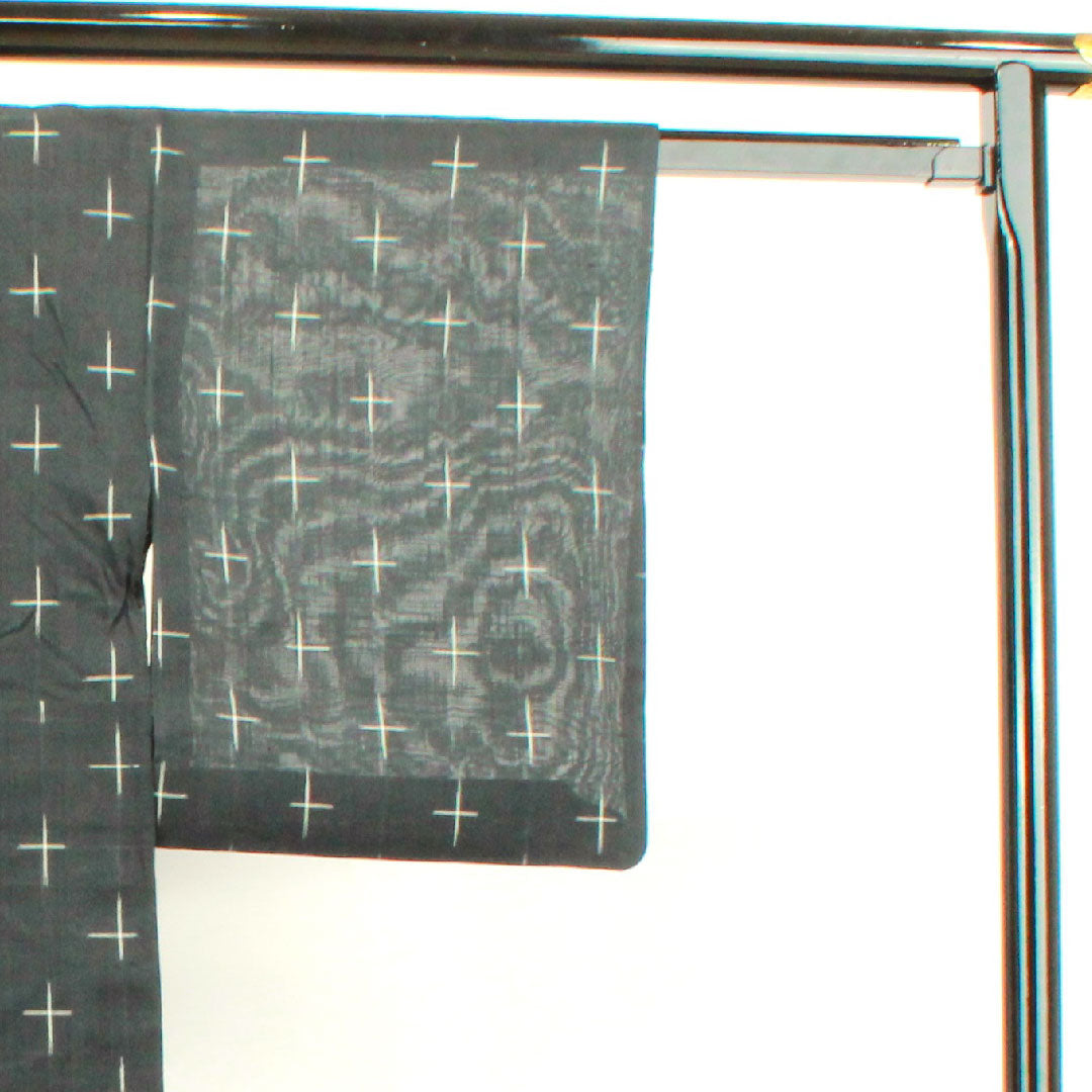 夏物 正絹 紬 身丈159cm 裄丈62cm 十字絣 紗 Sランク 黒系 1132000792310