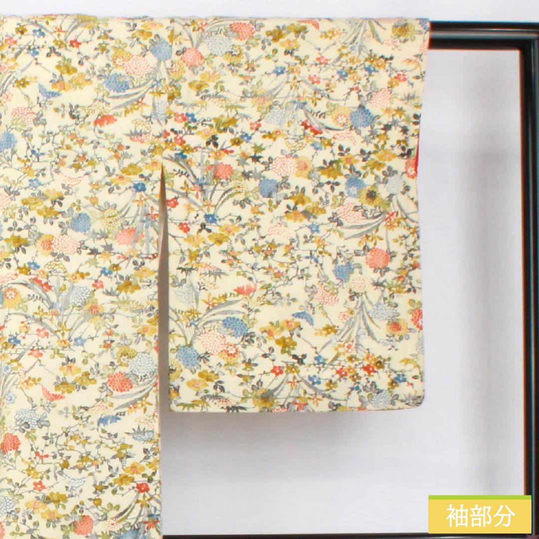 小紋 正絹 身丈154.5cm 裄丈63.5cm 袷 象牙色(ぞうげいろ) 型染 草花模様 Sランク クリーム系 1115005492215
