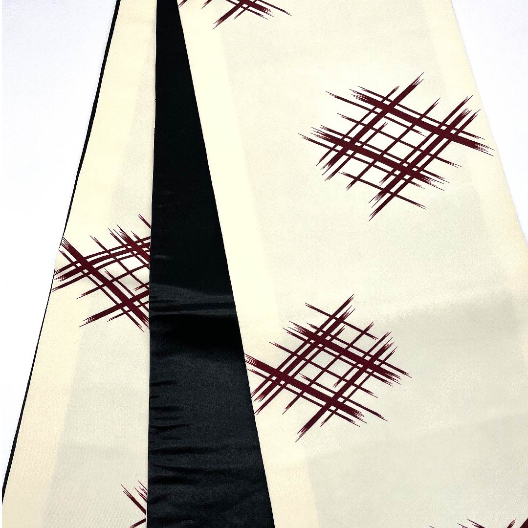 袋帯 白百合色(しらゆりいろ) 井筒割菱文様 帯丈446cm ポリエステル Aランク 全通 カジュアル クリーム系 1123007083315