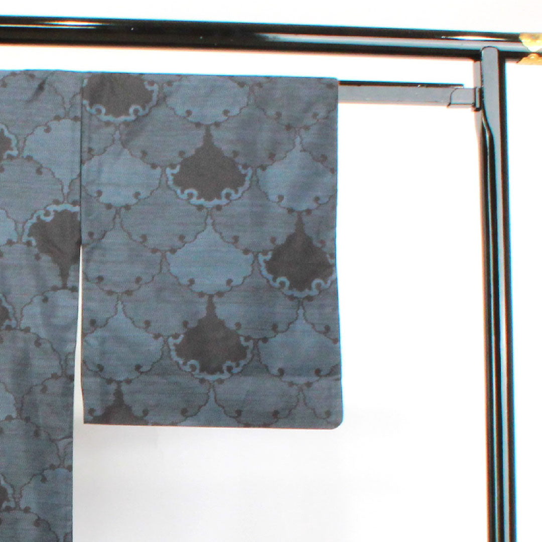 大島紬 身丈160.5cm 裄丈63.5cm 緯総絣 雪輪 正絹 Aランク 袷 紺系 1116002823418