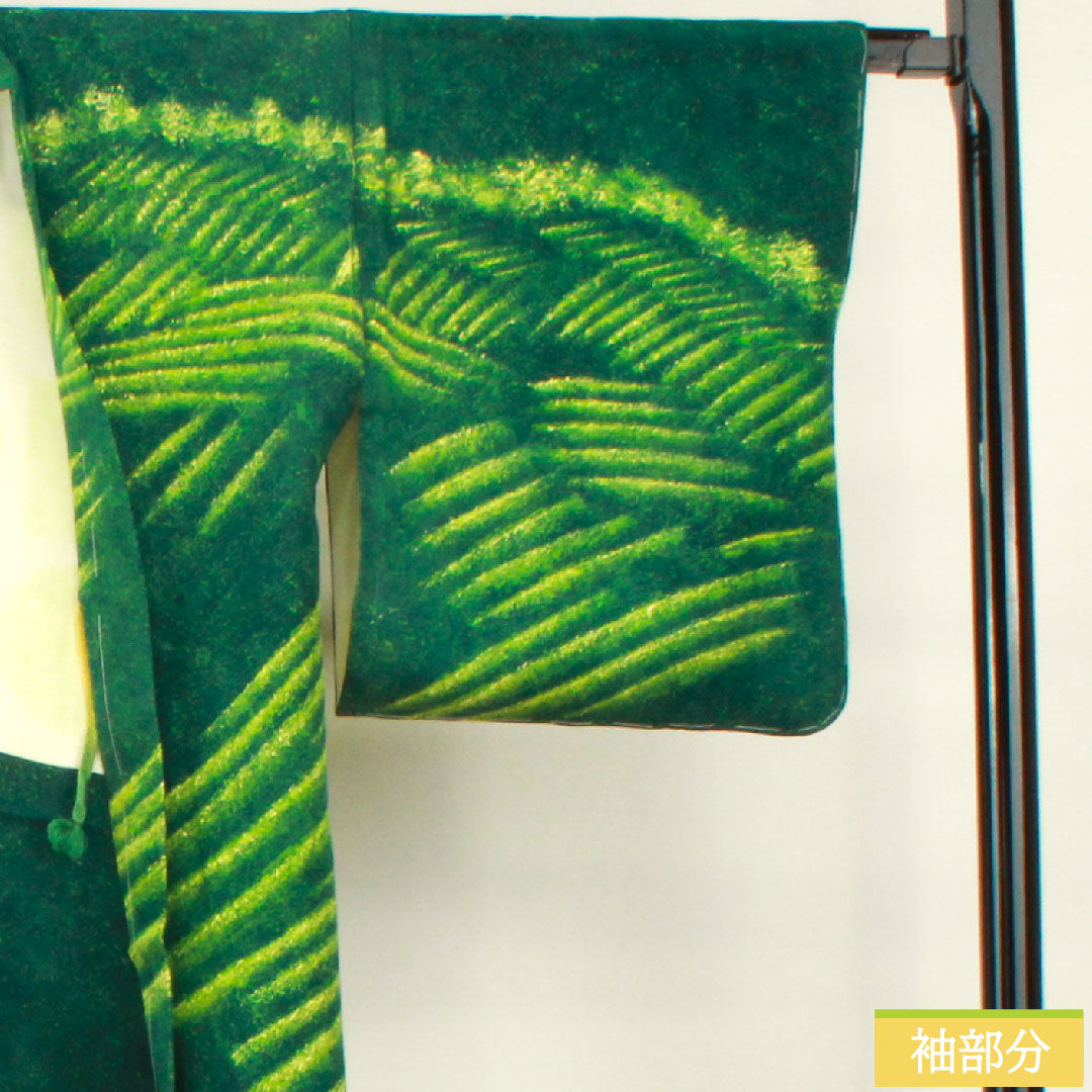 Haori (Japanese traditional coat) made of pure silk, length 83.5cm, sleeve length 67cm, iridescent color, wax-resist dyeing, abstract pattern, with basting thread, S rank, lined, green, 1117001042919