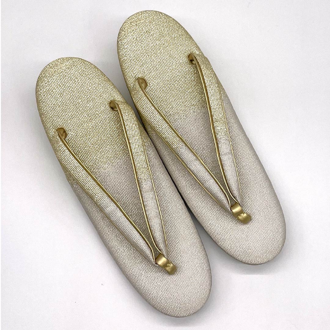 (新古品)草履バックセット フォーマル 金色(きんいろ) 未使用品 グラデーション 桐 Mサイズ 金系 Sランク 1133000212321