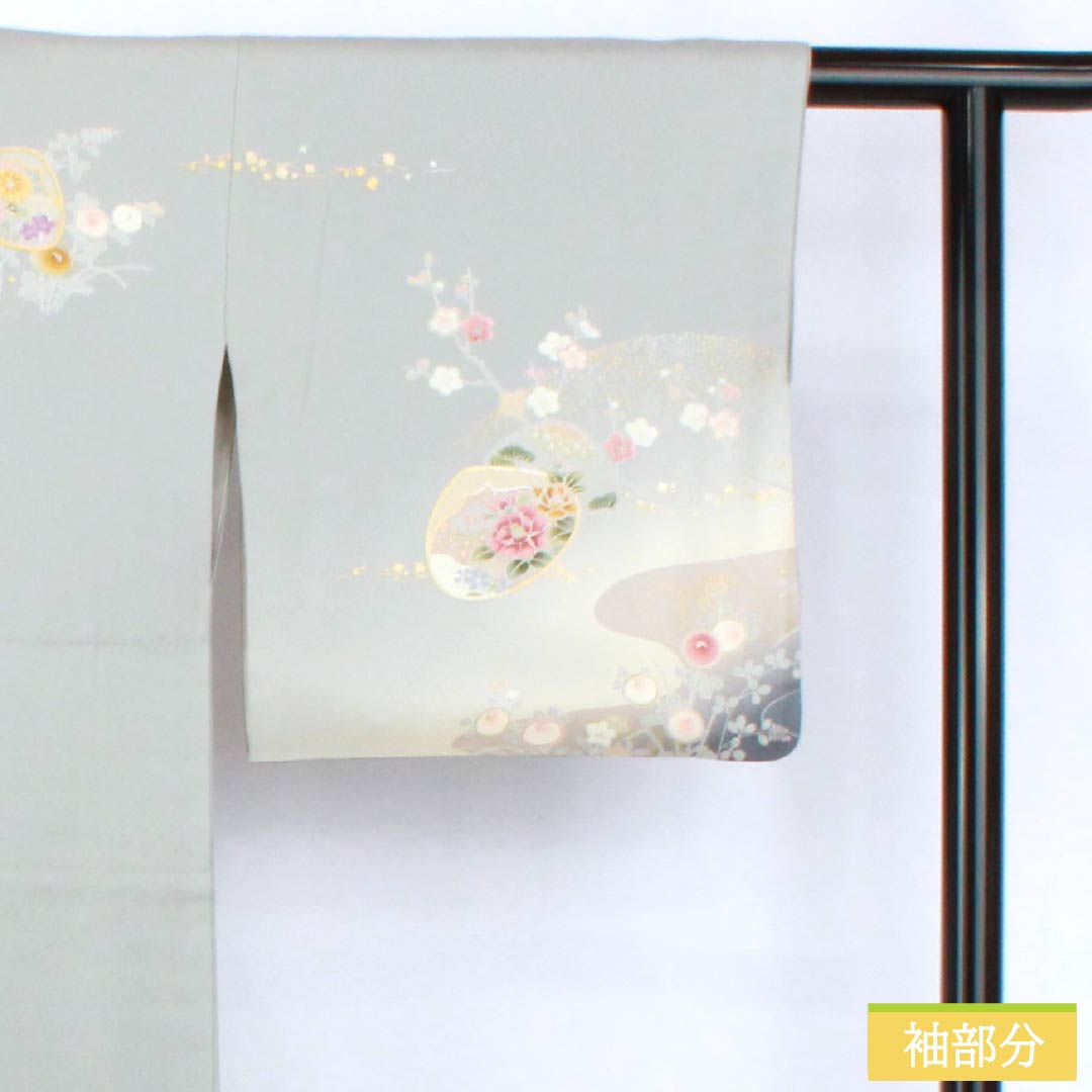 訪問着 正絹 Aランク 袷 身丈153cm 裄丈63.5cm 魚肚白色(ぎょとはくいろ) 京友禅 金駒刺繡 貝合わせ 吉祥文様 万寿菊 グレー系 1112007433222