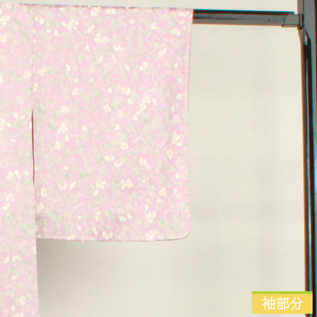 小紋 正絹 身丈153cm 裄丈63.5cm 袷 淡紅藤色(うすべにふじいろ) 草花模様 しつけ糸付き 未使用品 パールトーン加工 Sランク 紫系 1115004362220