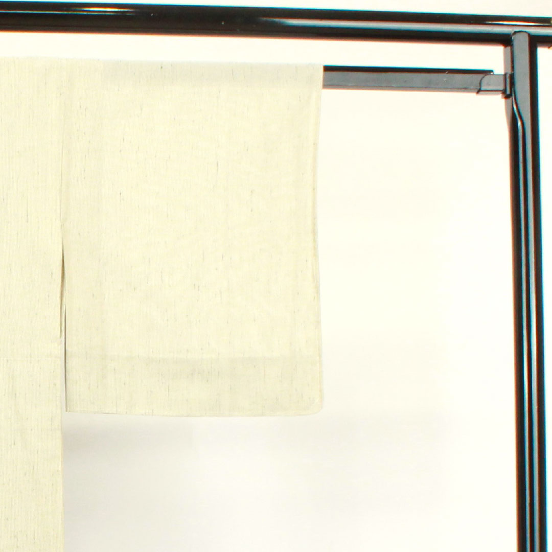 夏物 正絹 紬 身丈156cm 裄丈62cm 蕎麦切色(そばきりいろ) 縞 しつけ糸付き 未使用品 紗 Sランク グレー系 1132000422322