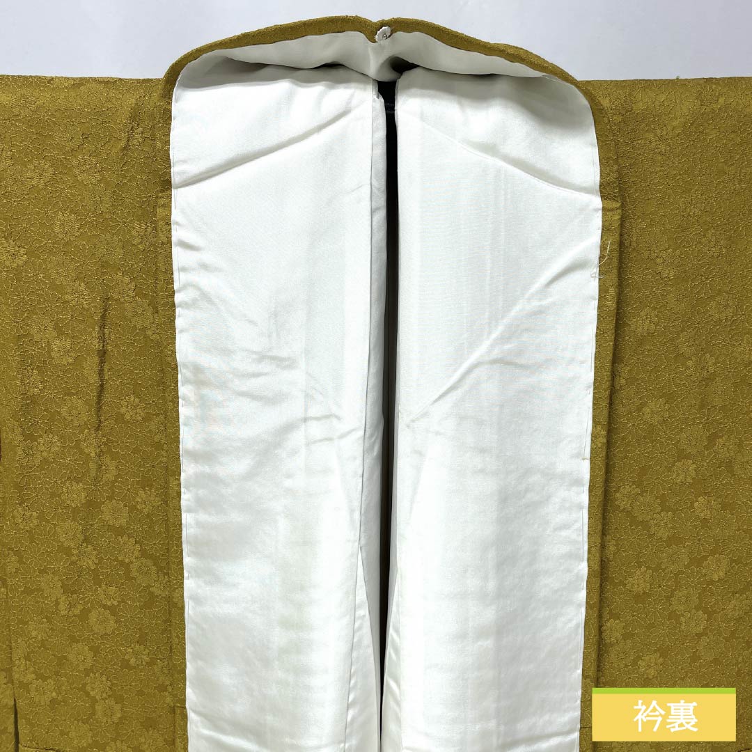 色無地 正絹 Sランク 身丈151.5cm 裄丈63.5cm 黄櫨色(はじいろ) 紋意匠 菊 袷 黄系 1114003072223