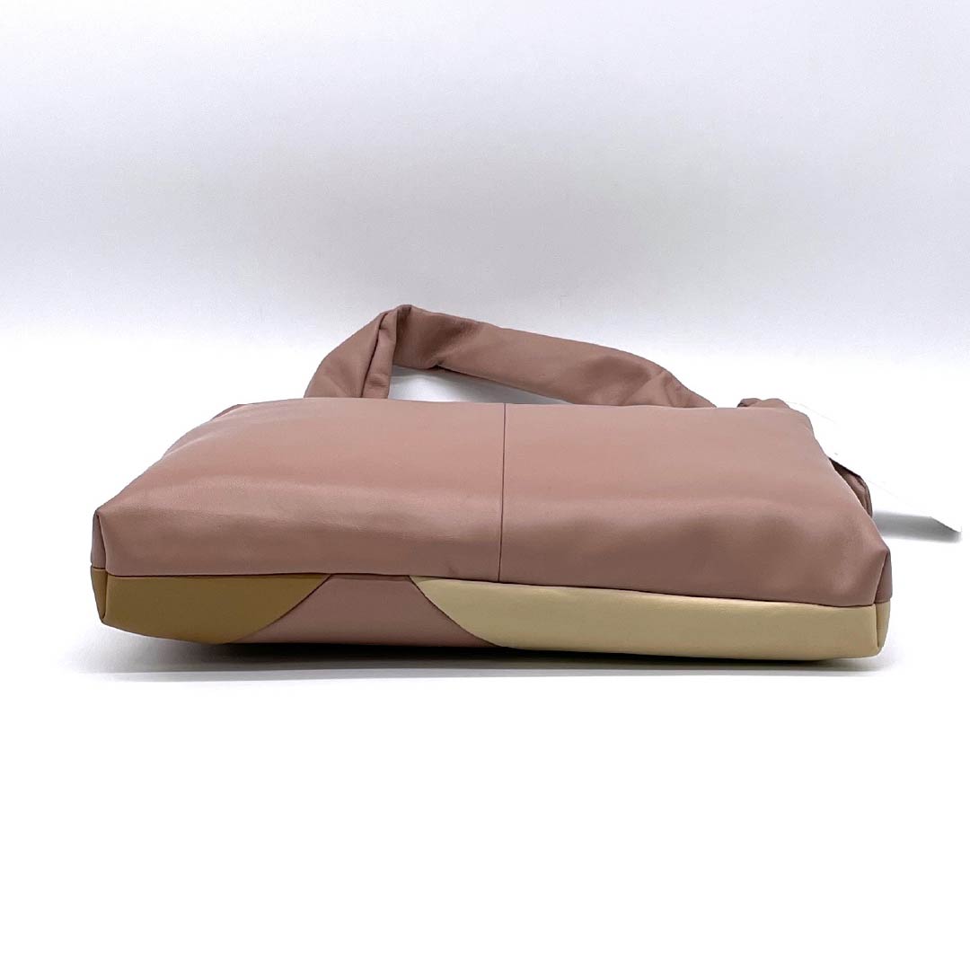(新古品) 洋装バッグ 牛革 Sランク 新古品 牛革 ワンショルダー ピンク系 119700031213