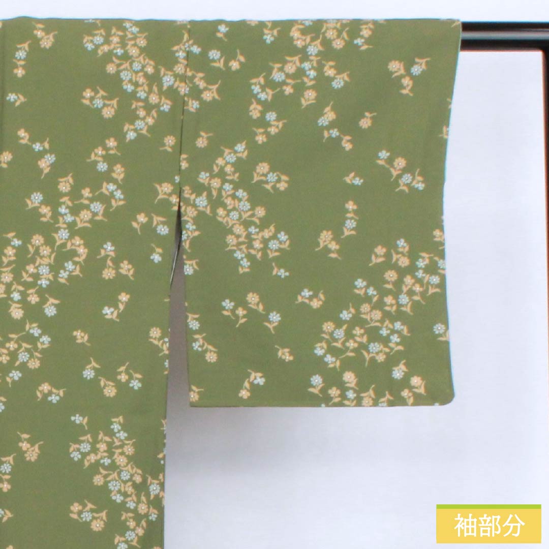 小紋 ポリエステル 身丈157cm 裄丈64cm 袷 柳煤竹色(やなぎすすたけいろ) 小花 洗える着物 Sランク 緑系 1115006242319