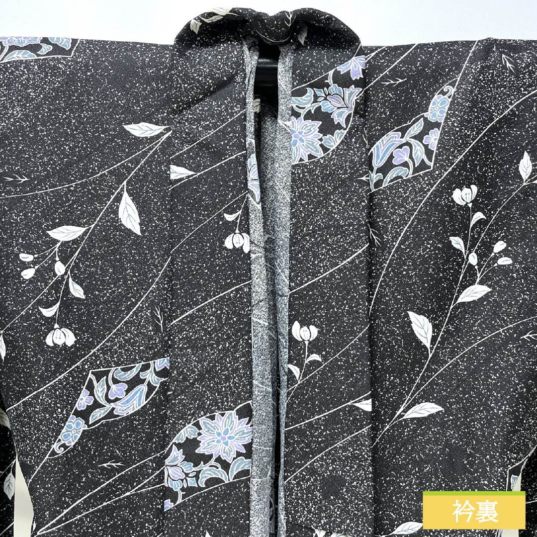 小紋 ポリエステル Aランク 身丈154.5cm 裄丈64.5cm 単衣 洗える着物 草花模様 黒系 1115008183210
