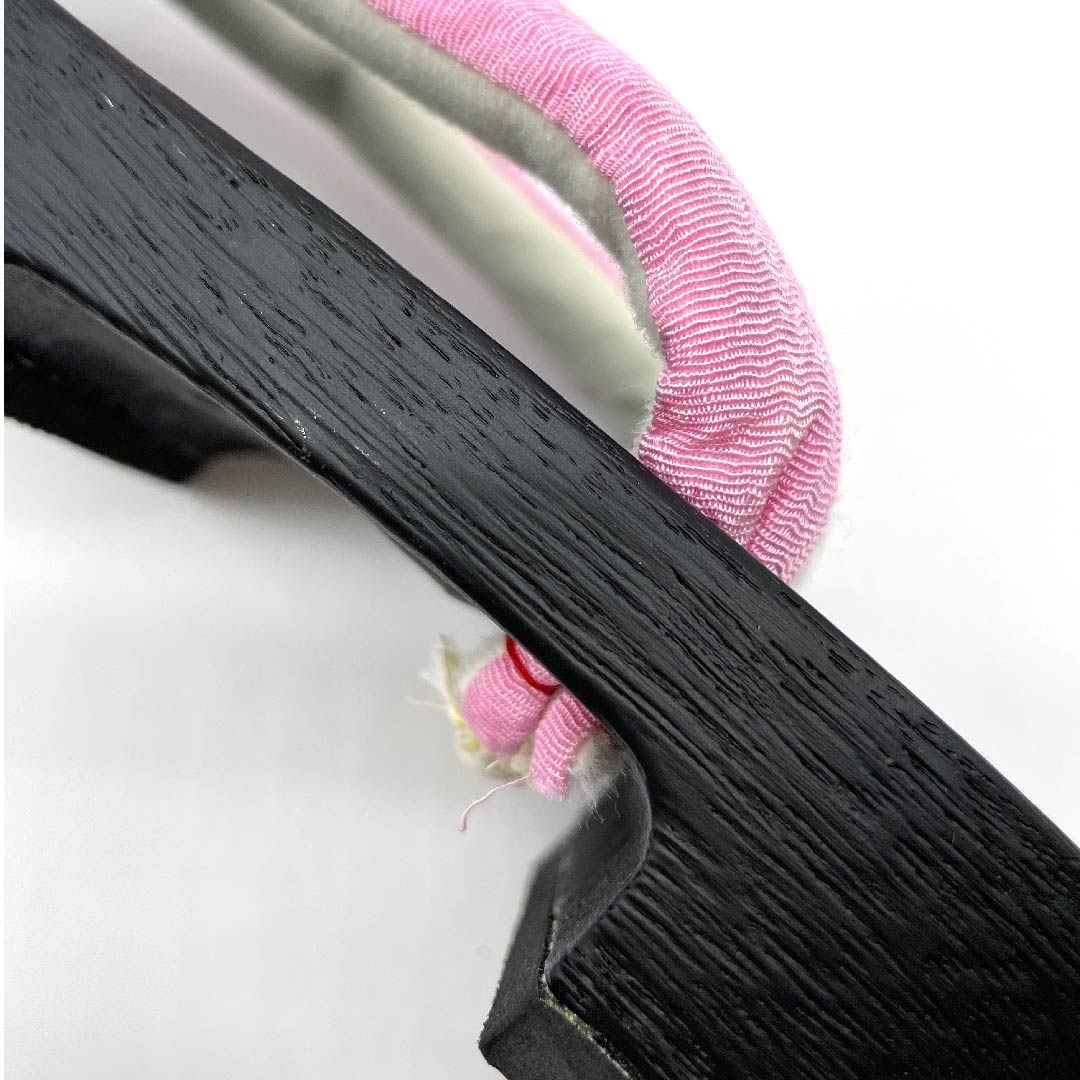 (新品未使用品)下駄 ちりめん 刺繍 花模様 XLサイズ 黒系 NEWランク 1122001111510