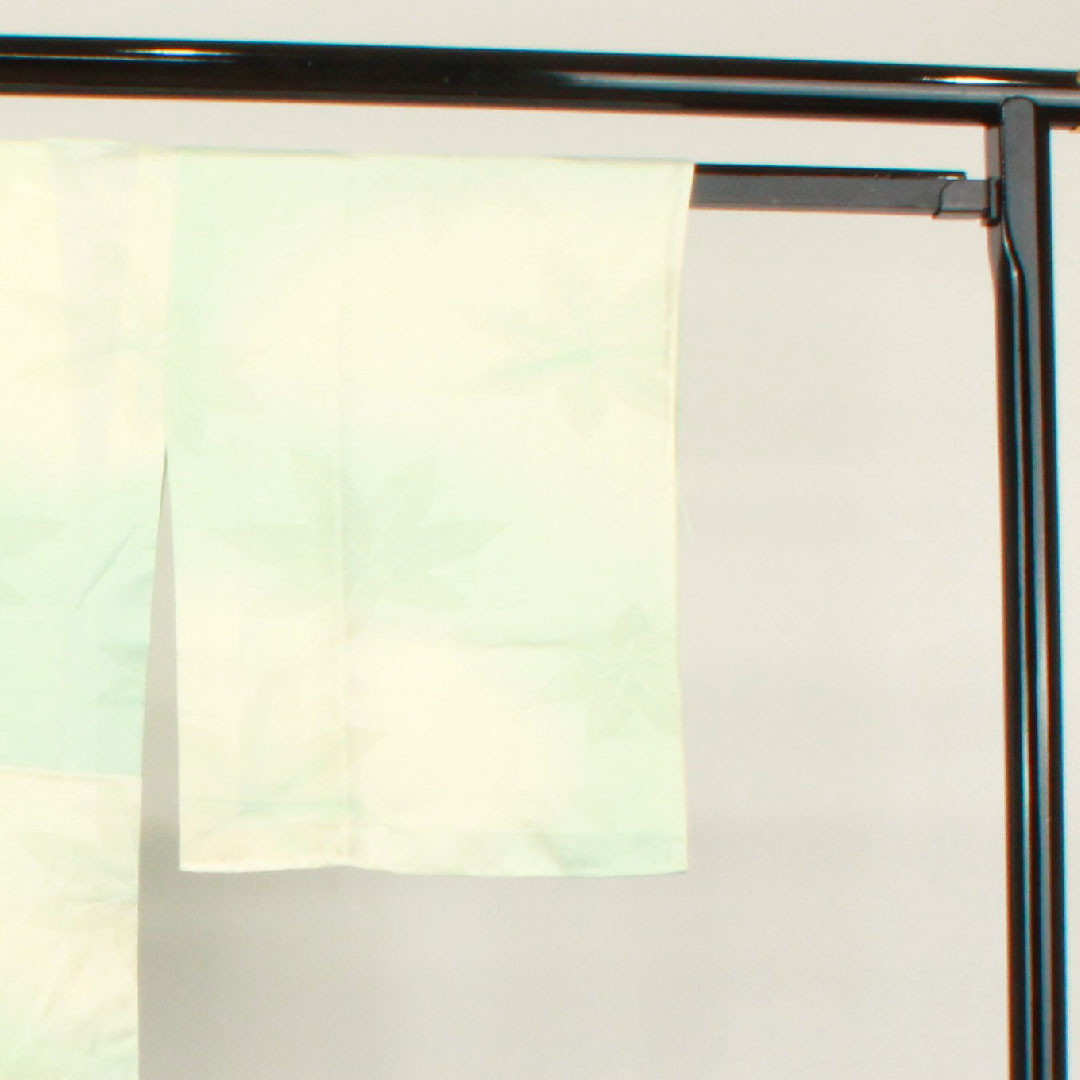 Nagajuban (long undergarment) made of pure silk, length 126.5cm, sleeve length 67cm, unlined, formal, autumn leaves, rank S, light blue, 1129000542224