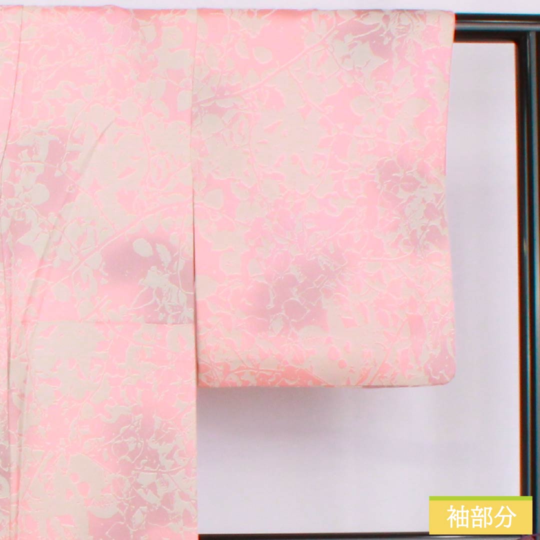 小紋 正絹 身丈160.5cm 裄丈64cm 袷 一重梅色(ひとえうめいろ) 山本唯与志 日展作家 レリーフ染め 抽象模様 Aランク ピンク系 1115005213413