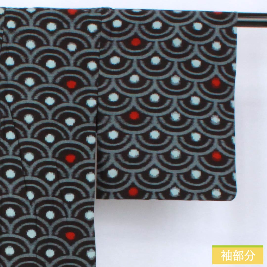 紬 木綿 Aランク 身丈164.5cm 裄丈66.5cm 久留米絣 青海波 単衣 紺系 1116004423418