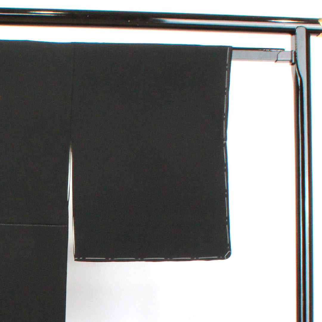 Black Tomesode, Length 163cm, Sleeve Length 67cm, Lined, Kyoto Yuzen, Embroidery, Five Gourds and Different Hawk Feathers, Thread Attached, Unused, Pure Silk, S Rank, Five Crests, Black, 1111001142410