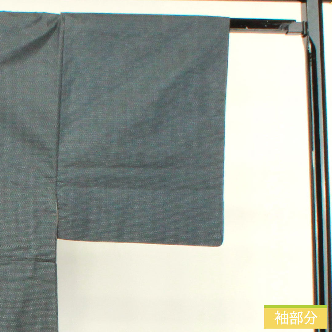 男物 正絹 身丈133cm 裄丈67.5cm 大島紬 幾何学模様 Aランク 袷 紺系 1119000773318