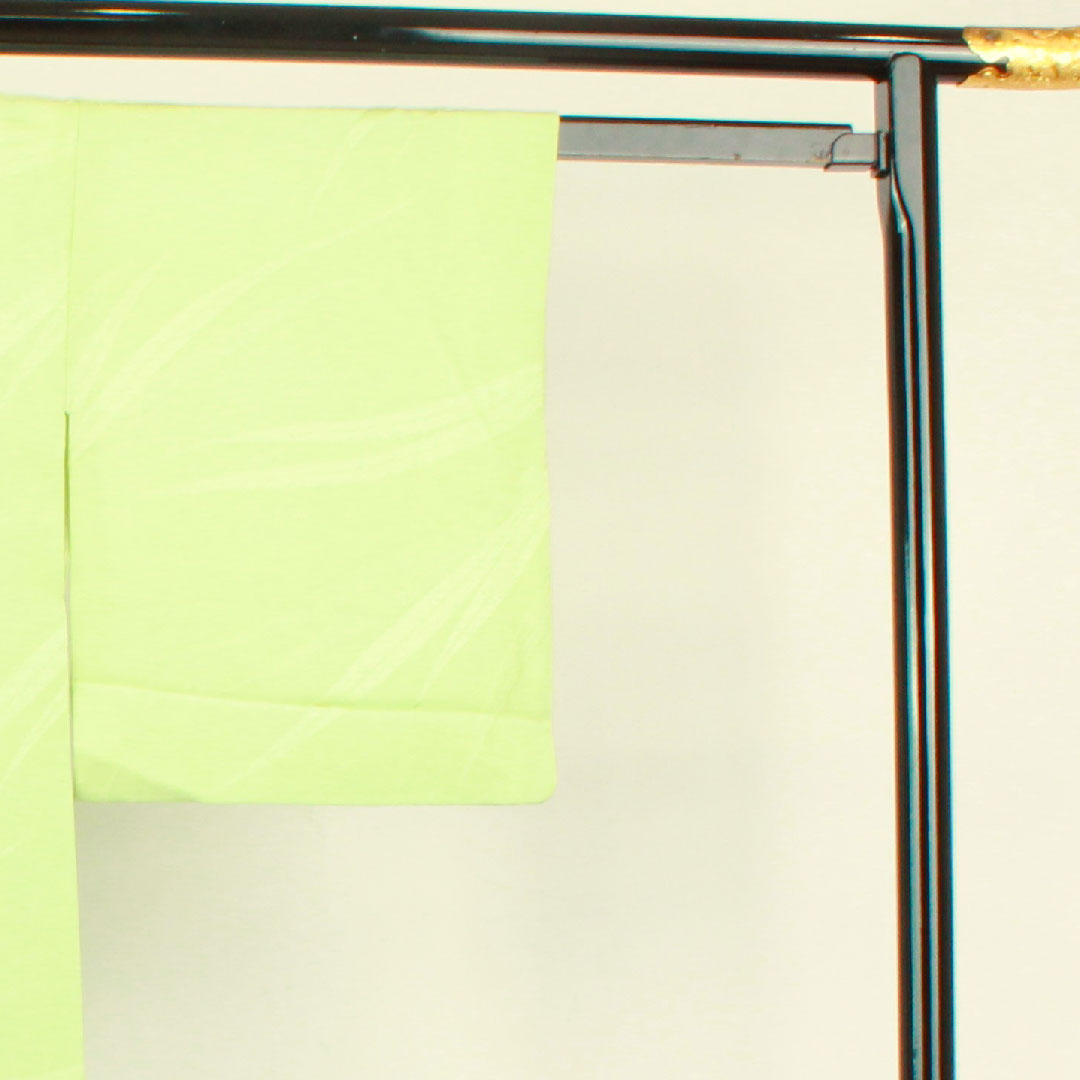 色無地 正絹 黄緑色 笹 身丈151.5cm 裄丈62cm 袷 Sランク 緑系 1114000892219