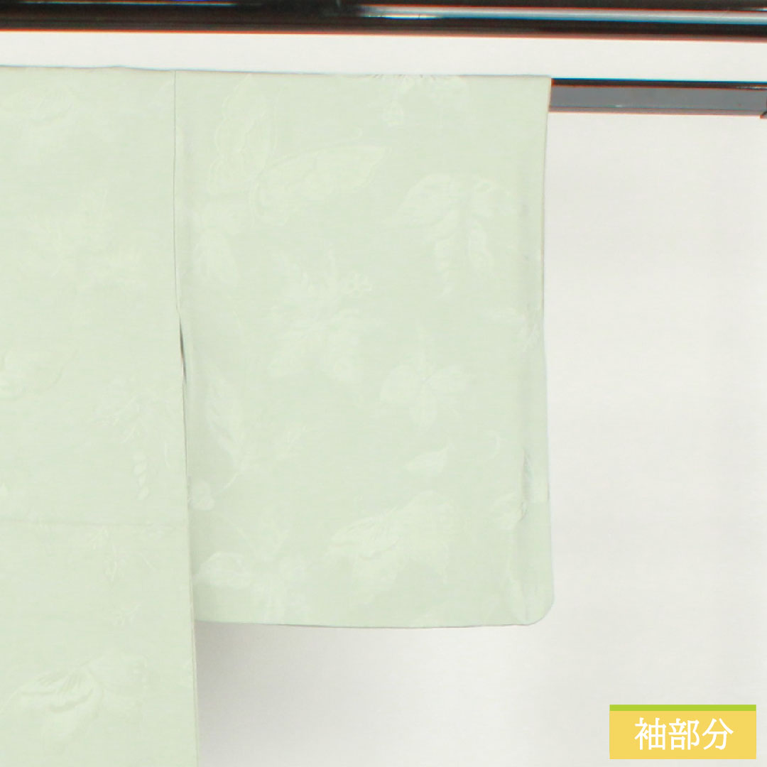 色無地 正絹 身丈155.5cm 裄丈63cm 青白磁色(せいはくじいろ) 蝶 花模様 三ツ割片喰 袷 Sランク グレー系 1114001492322