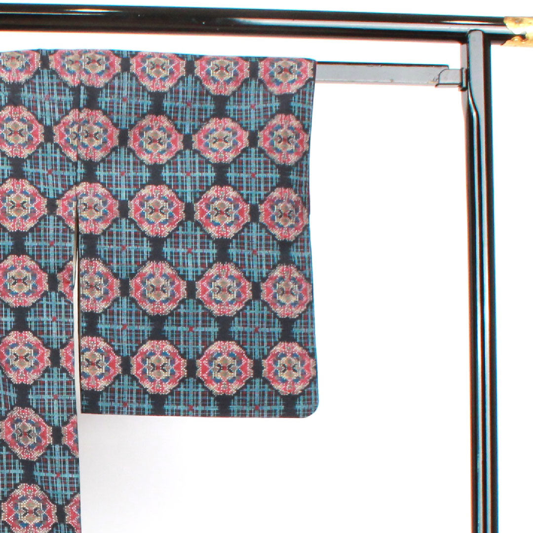 紬 身丈157cm 裄丈62cm 幾何学模様 正絹 Aランク 袷 紺系 1116002403318