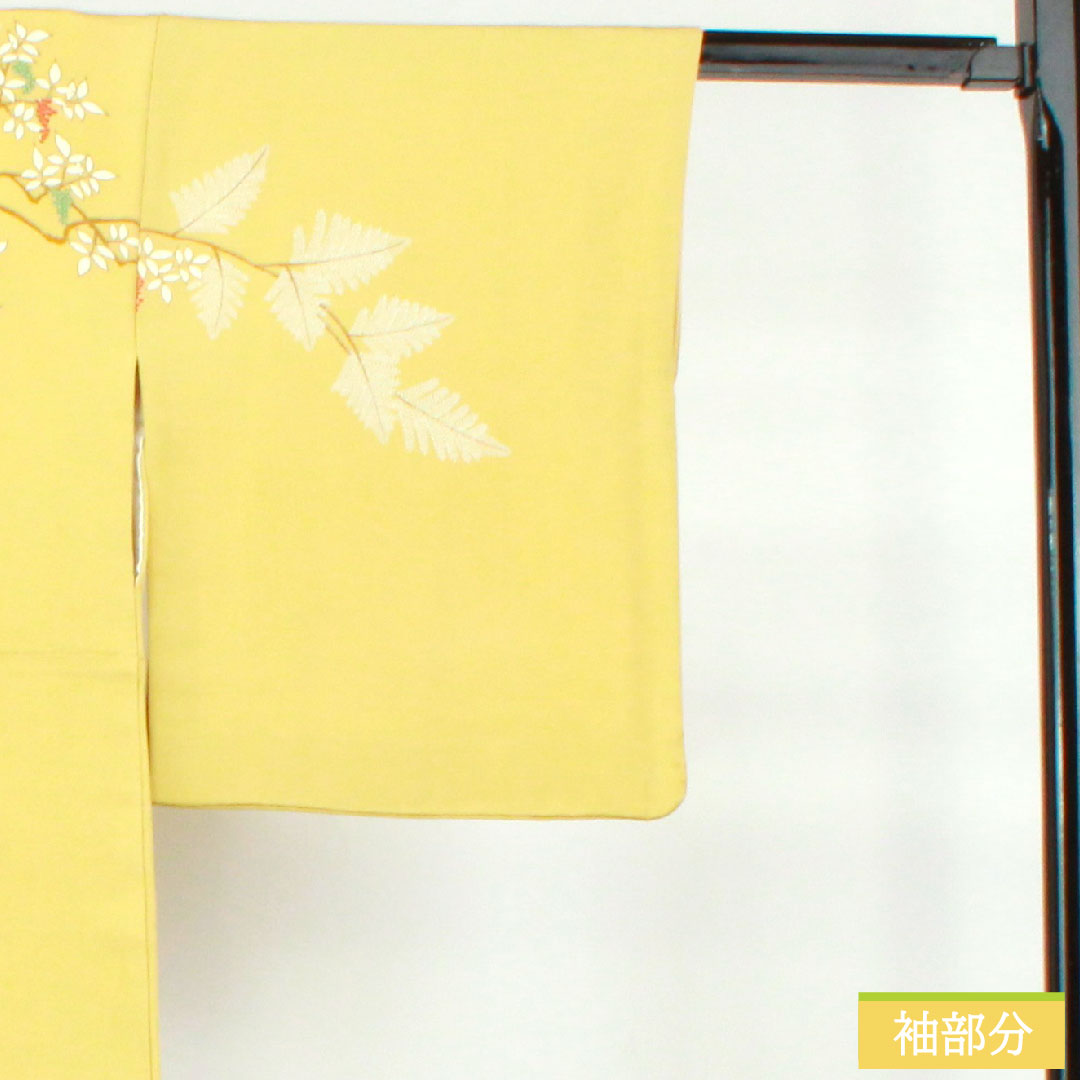 Homongi, pure silk, lined, length 164cm, sleeve length 64cm, faint yellow, Kyoto Yuzen, autumn grass pattern, one crest, five-fold fan, A rank, yellow, 1112004323423