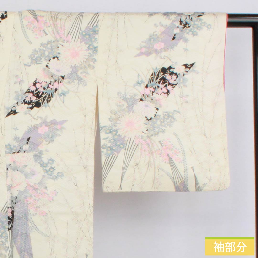 Komon (small pattern) kimono, pure silk, A-rank, length 157.5cm, sleeve length 65.5cm, lined, off-white, fan-shaped floral pattern, white, product number 1115006693311