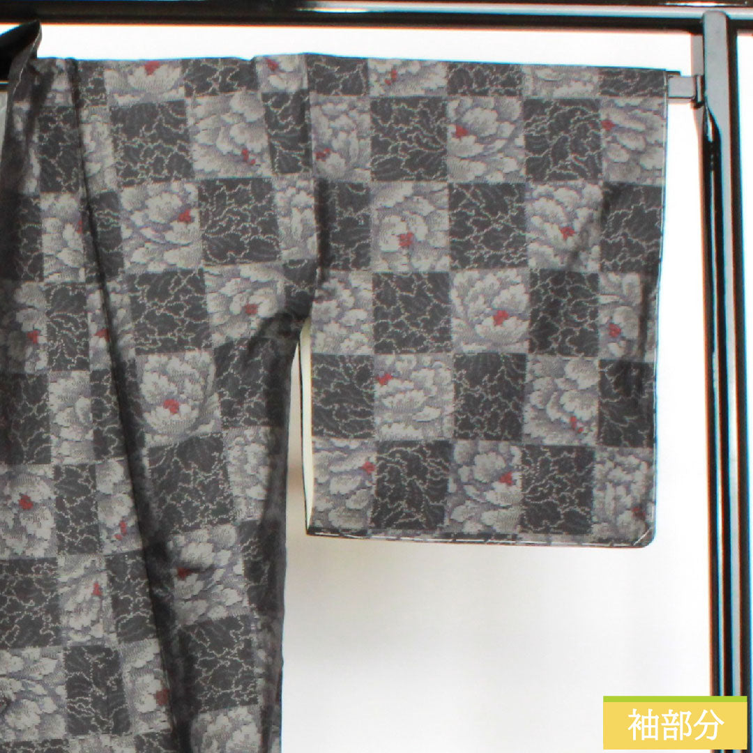 道中着 正絹 身丈88.5cm 裄丈68.5cm 大島紬 緯総絣 草花模様 しつけ糸付き Sランク 袷 黒系 1117001152910