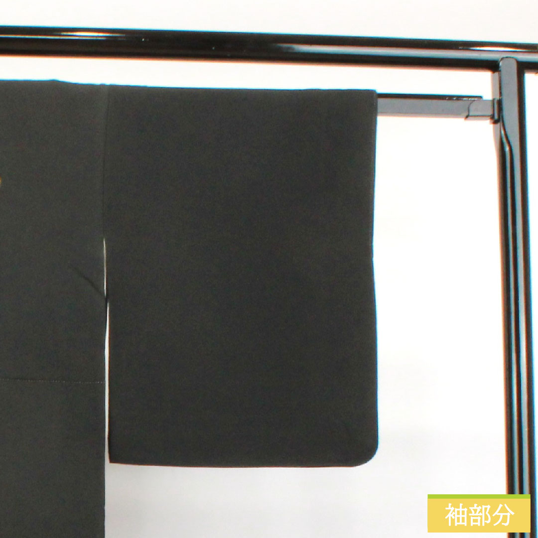 黒留袖 正絹 身丈163.5cm 裄丈66cm 袷 金駒刺繡 菊 揚羽蝶 五つ紋 Bランク 五つ紋 黒系 1111001194410