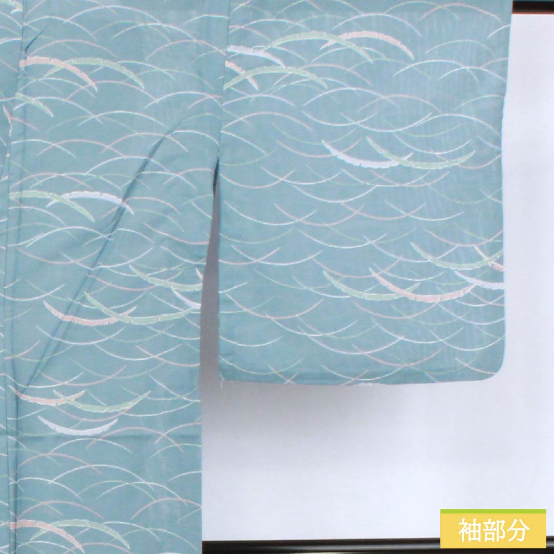 夏物 ポリエステル 小紋 身丈166cm 裄丈66cm 朧花色(おぼろはないろ) 露芝 洗える着物 絽 Sランク 水色系 1132002492524