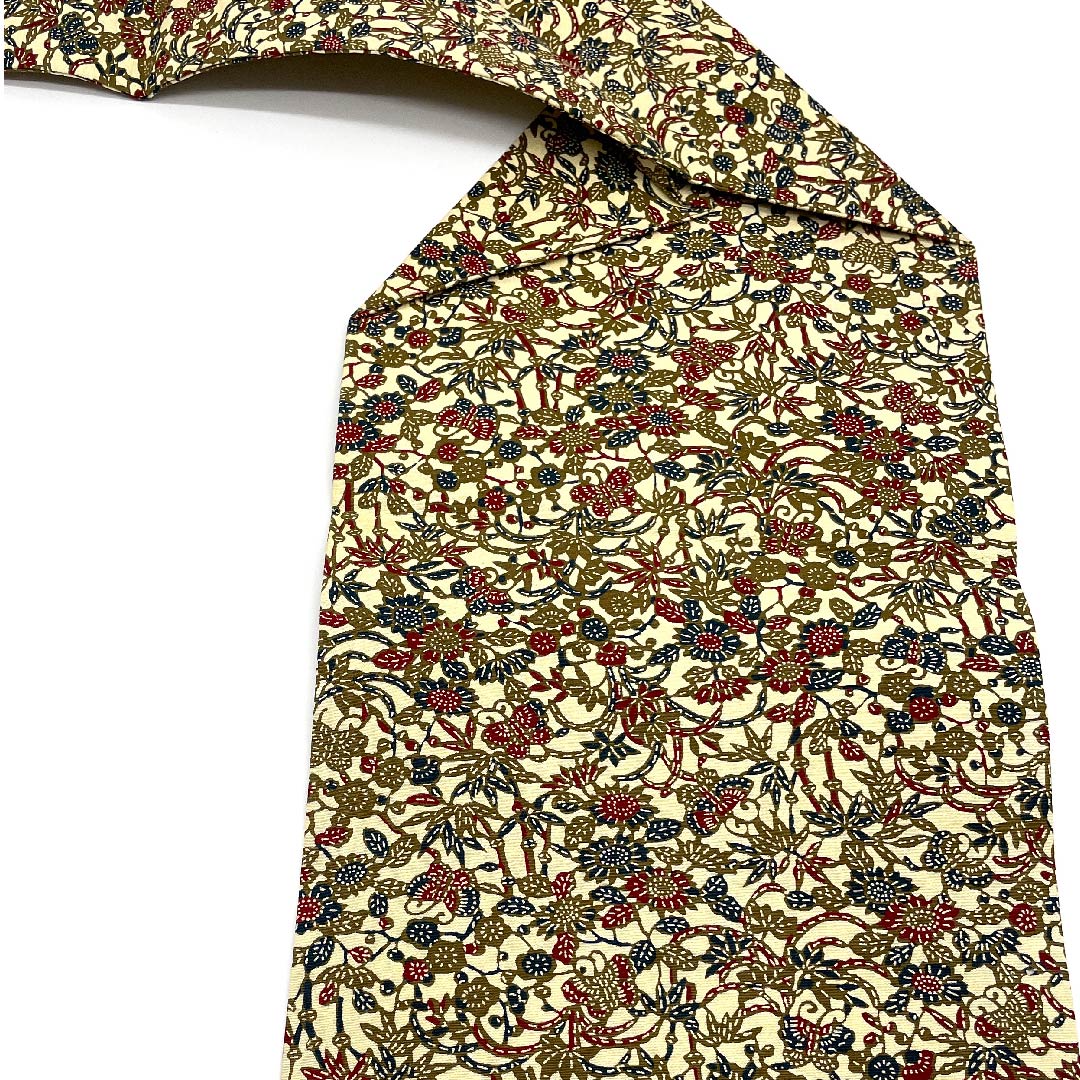 名古屋帯 麹色 花模様 蝶 型染 帯丈370cm 正絹 Sランク 全通 カジュアル クリーム系 1124003582315 名古屋仕立て