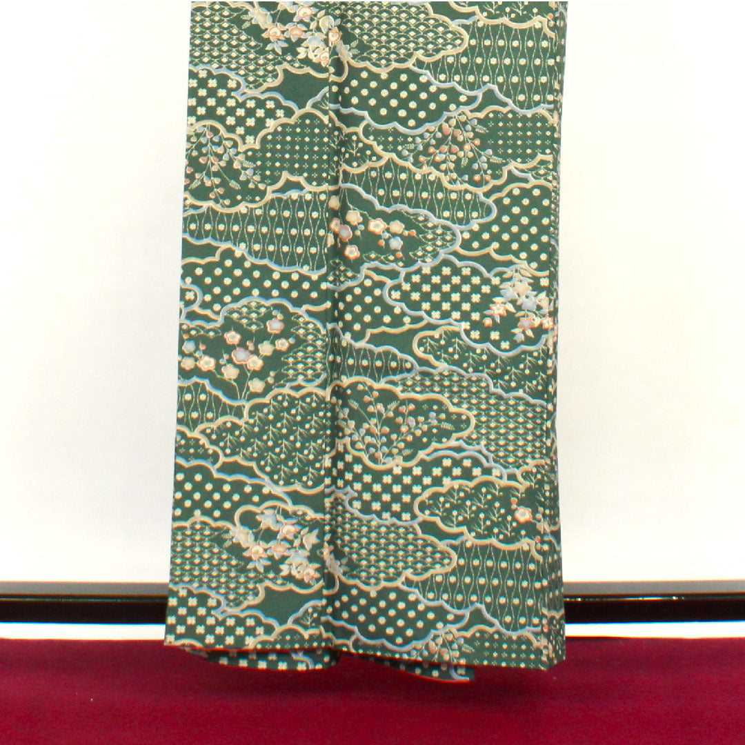 小紋 身丈160cm 裄丈62.5cm 袷 萌葱色 洗える着物 雲取り 草花模様 ポリ Sランク 緑系 1115002572419