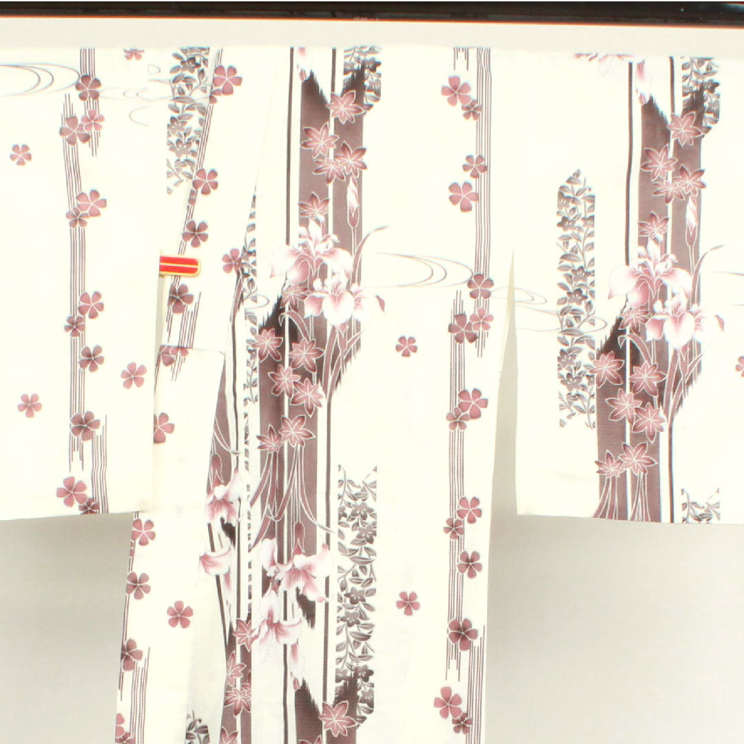 浴衣 桜 菖蒲 紅葉 木綿 Aランク 単衣 身丈161cm 裄丈66.5cm 白系 1118003203411