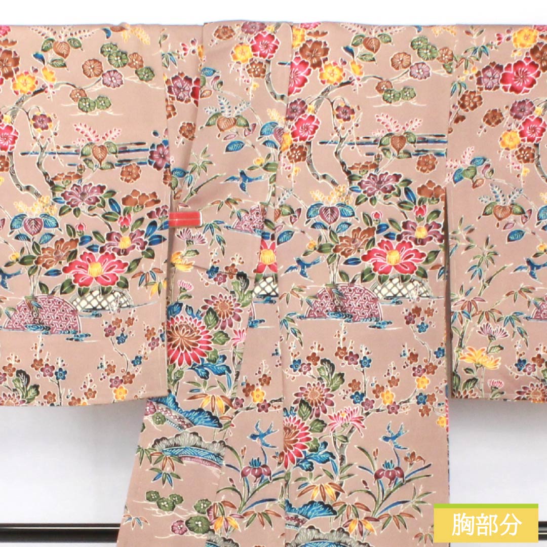 小紋 正絹 身丈160cm 裄丈64cm 袷 嵯峨鼠色(さがねずいろ) 琉球紅型調 草花模様 Sランク ベージュ系 1115005662425