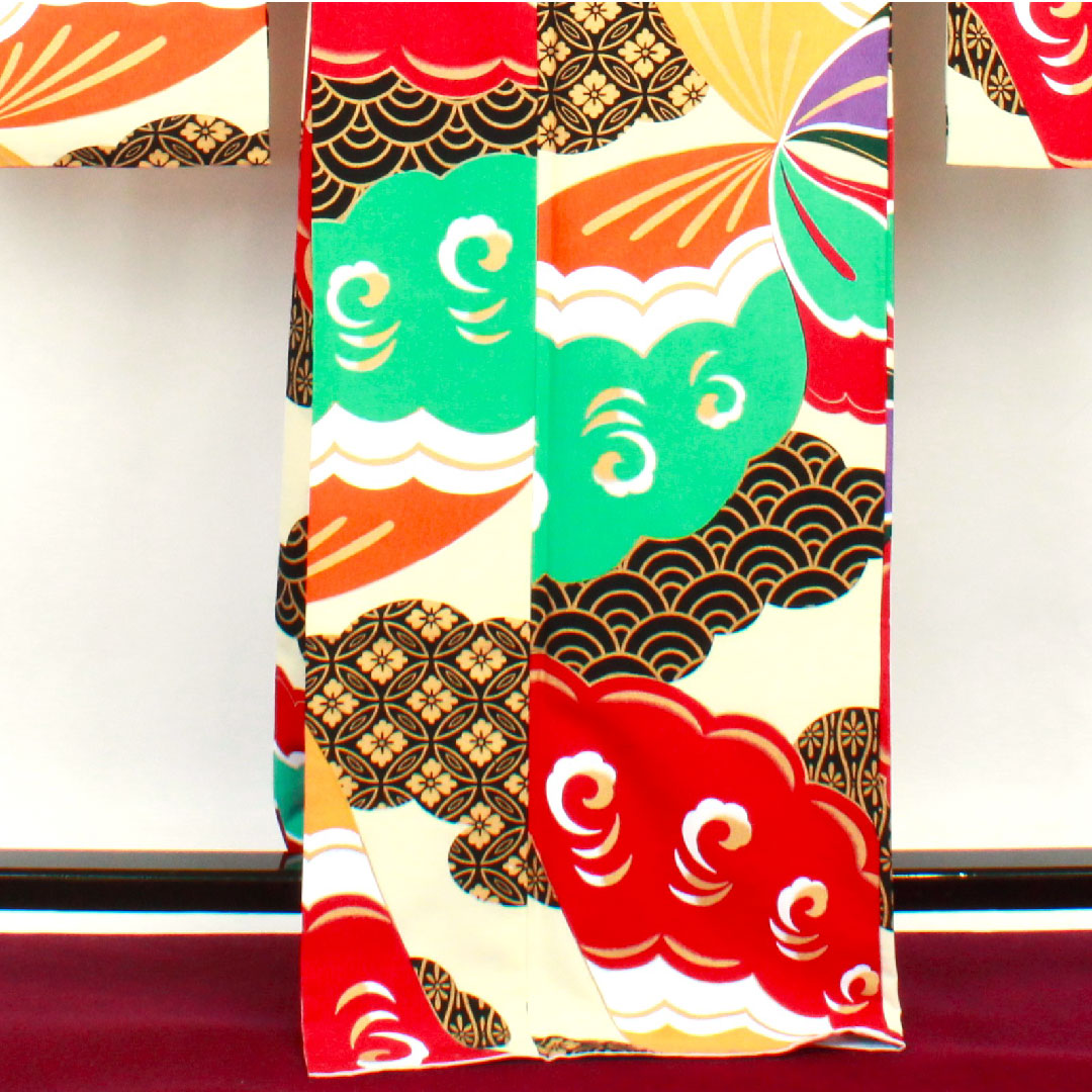 振袖 身丈170cm 裄丈67cm 袷 練色 洗える着物 蝶 青海波 七宝 ポリ Sランク クリーム系 1113001042615