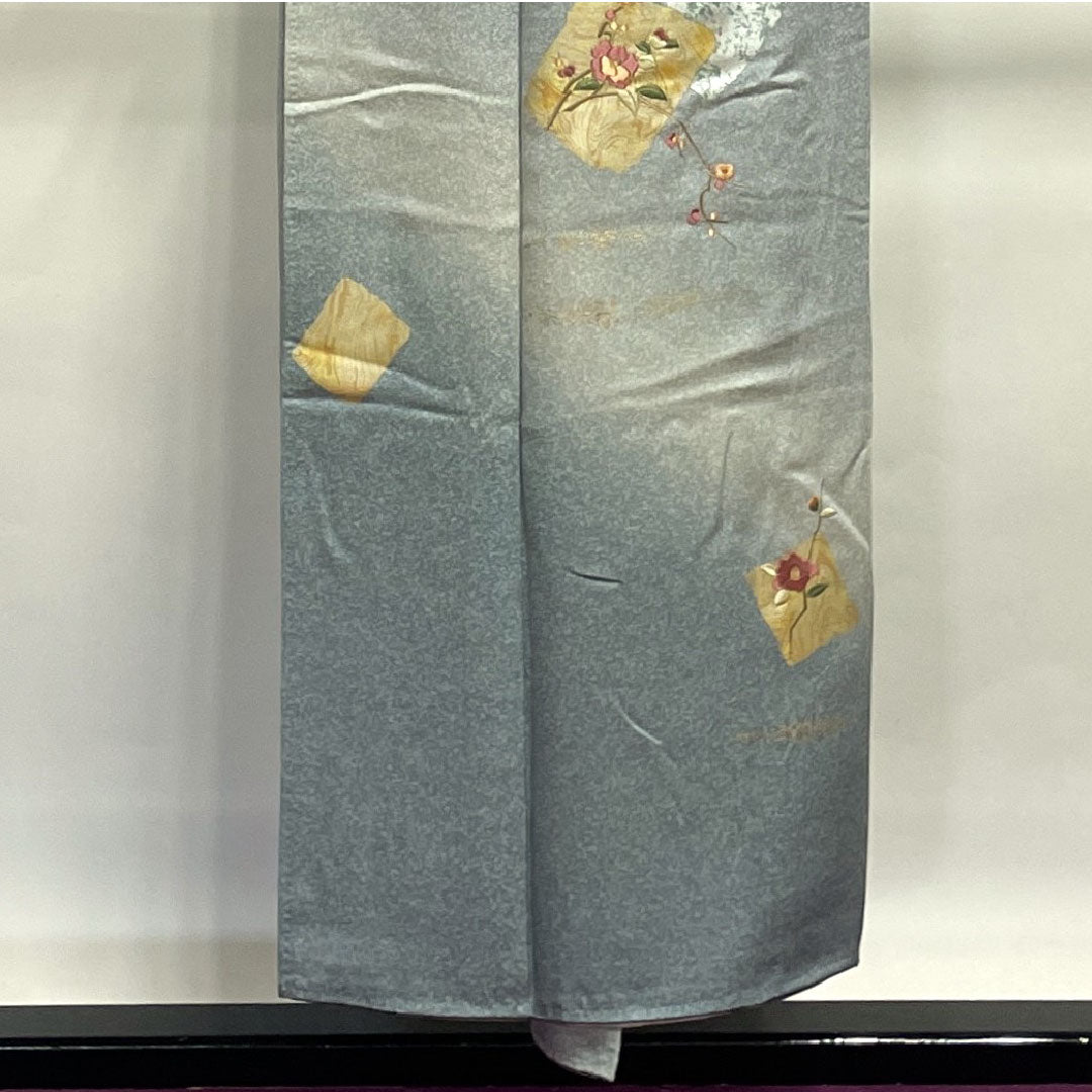 訪問着 袷 身丈149.5cm 裄丈62cm 白銅色 刺繡 金彩 草花模様 正絹 Bランク グレー系 1112001794122