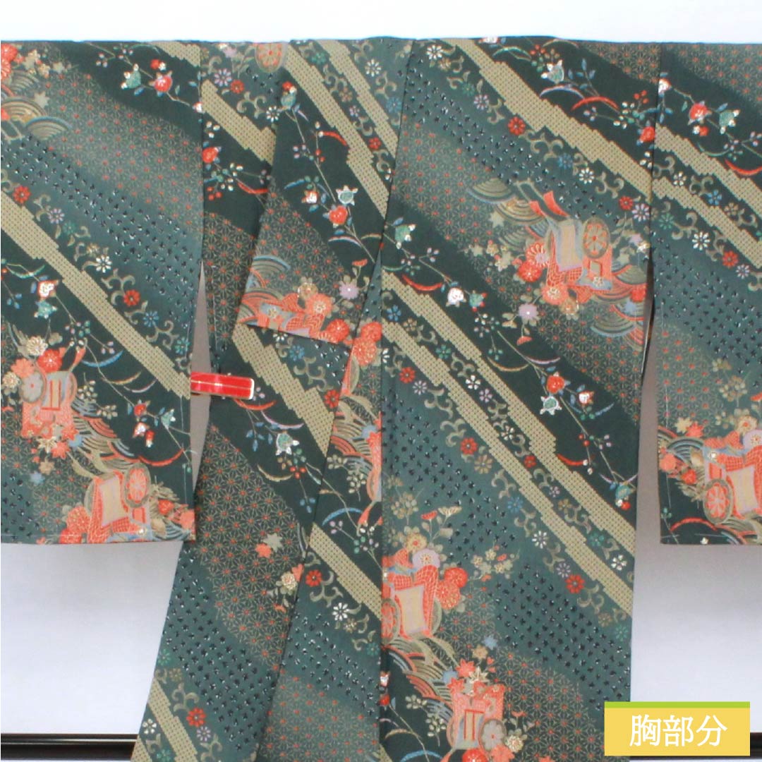 小紋 ポリエステル Sランク 身丈161cm 裄丈64.5cm 袷 鉄色(てついろ) 鉄御納戸色(てつおなんどいろ) 御所車 花 洗える着物 緑系 1115007562419