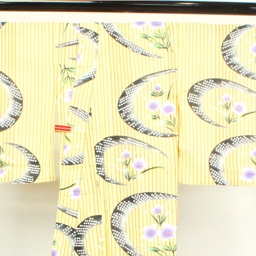 浴衣 淡黄色 縞 花模様 木綿 Aランク 単衣 身丈165cm 裄丈64.5cm 黄系 1118002633523