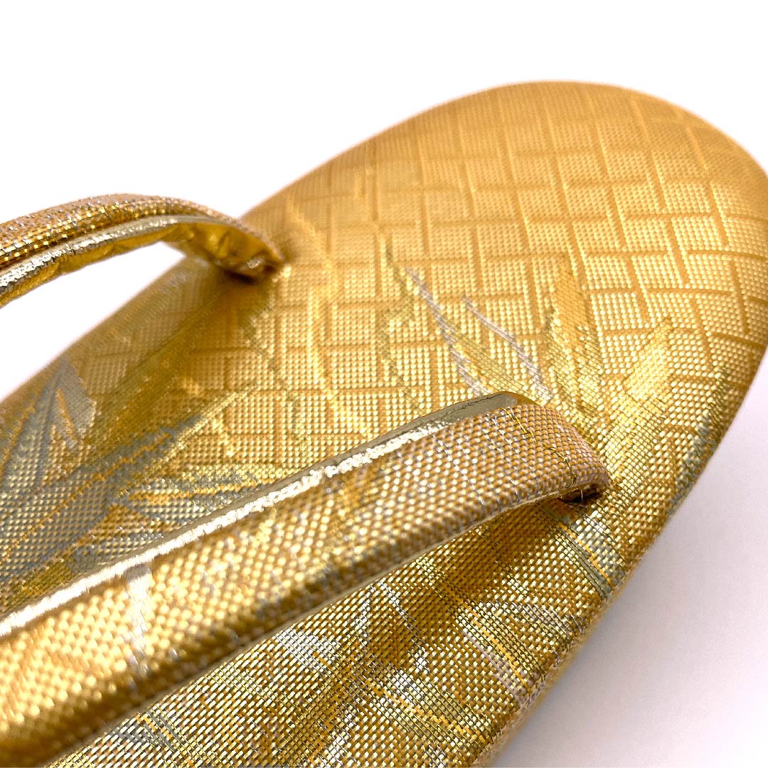 (新古品)草履 帯地 金色(きんいろ) 未使用品 留袖用 佐賀錦 長さ23.5cm Mサイズ 金系 Sランク 1122001252221