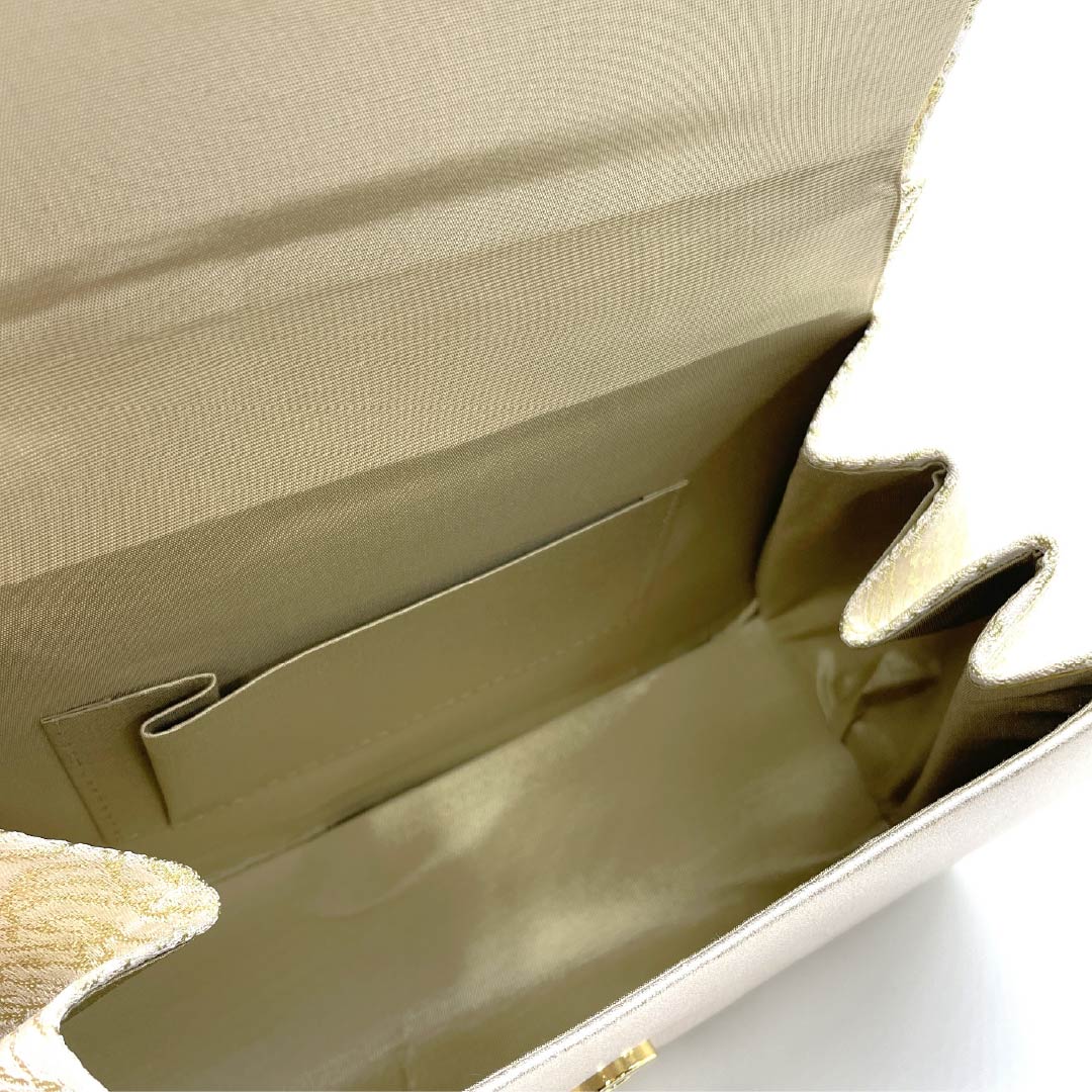 和装バック フォーマル 銀色(ぎんいろ) 留袖用 オーロラ 底鋲 銀系 NEWランク 113900043122