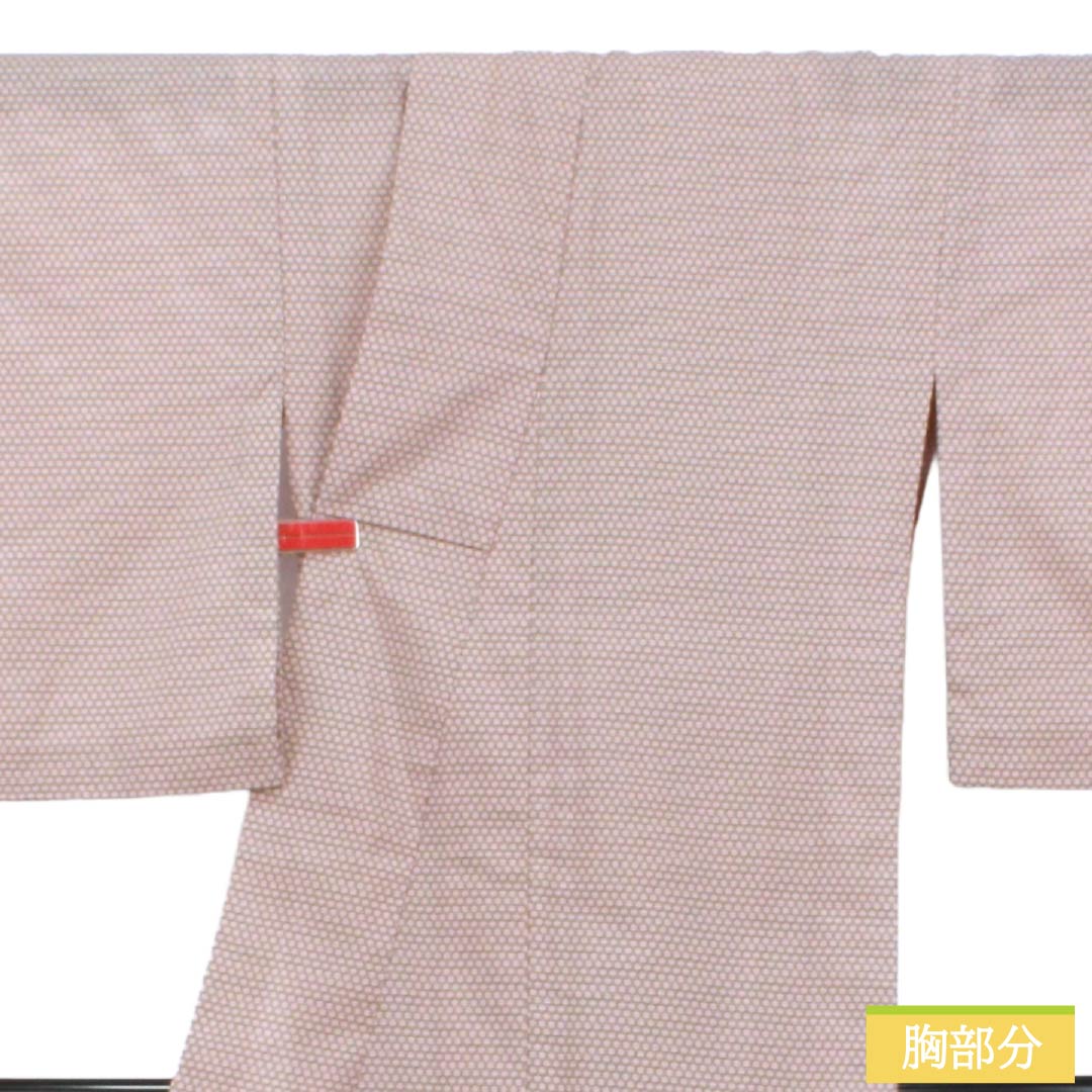 夏物 ポリエステル 小紋 Bランク 身丈161.5cm 裄丈66.5cm 桜色(さくらいろ) 籠の目 洗える着物 絽 ピンク系 1132005294413