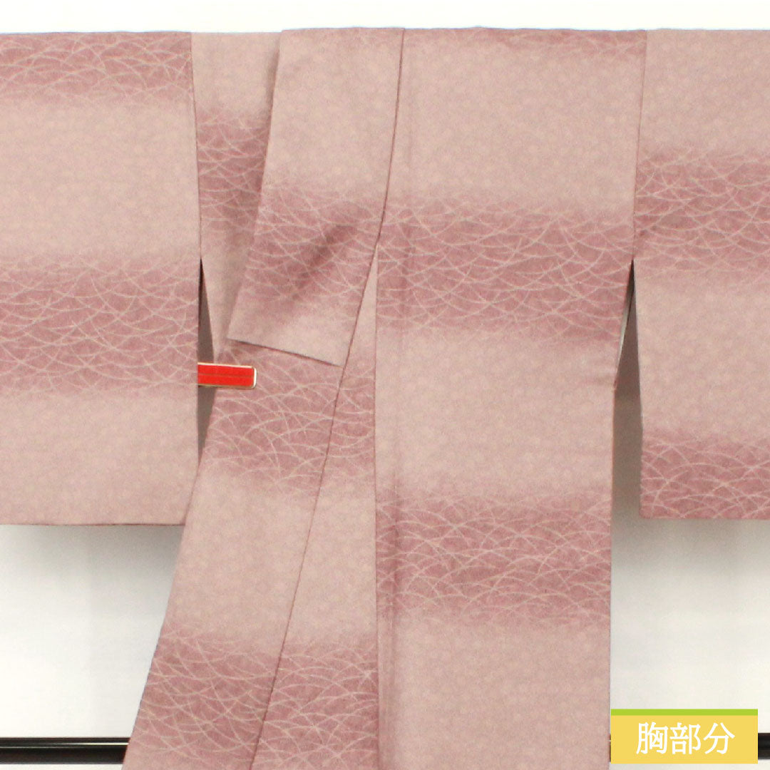 小紋 ポリエステル 身丈155.5cm 裄丈63.5cm 袷 桜鼠色(さくらねずいろ) 洗える着物 菊 露芝 Aランク 紫系 1115004913320