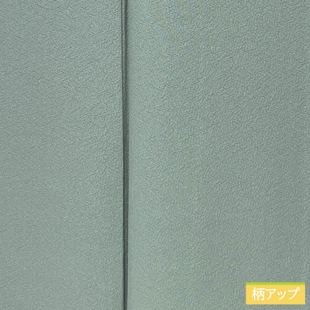 色無地 正絹 Sランク 身丈147cm 裄丈63cm 青磁色(せいじいろ) ちりめん地 素無地 一つ紋 袷 緑系 1114003042119