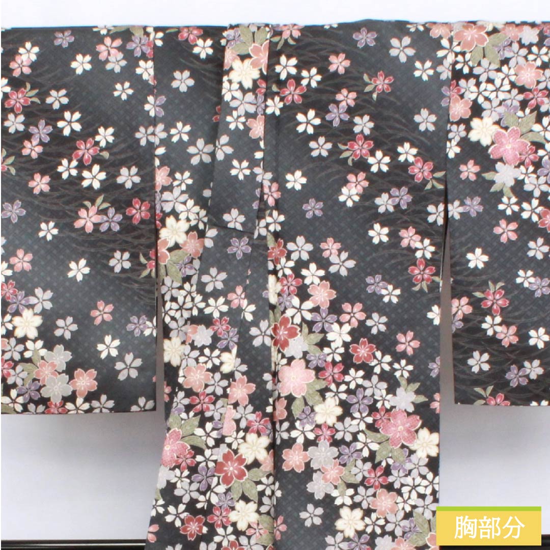小紋 ポリエステル 身丈164.5cm 裄丈63.5cm 袷 熨斗目色(のしめいろ) 露芝 桜 洗える着物 Sランク グレー系 1115006112422