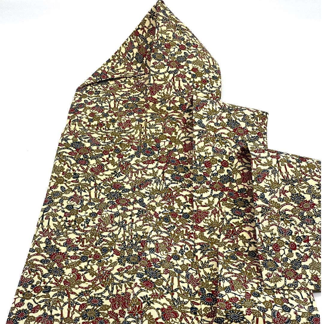 名古屋帯 麹色 花模様 蝶 型染 帯丈370cm 正絹 Sランク 全通 カジュアル クリーム系 1124003582315 名古屋仕立て
